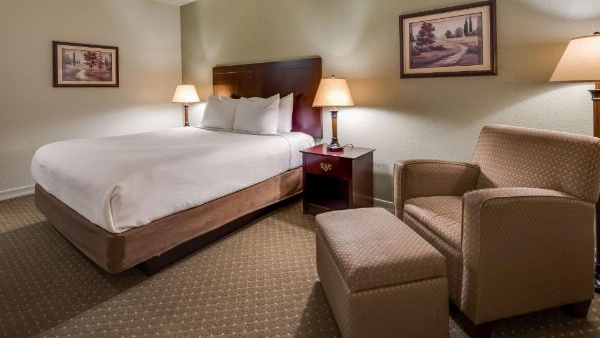 Best Western Plus Bayshore Inn image 27